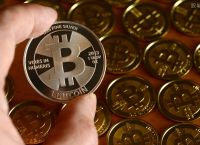 比特币是什么材质造的,比特币是什么材质造的啊