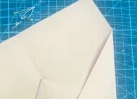 纸飞机为什么会飞回来,纸飞机飞行时为什么会翻滚