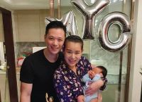 包含胡杏儿老公晒儿子吃豆腐花萌照的词条