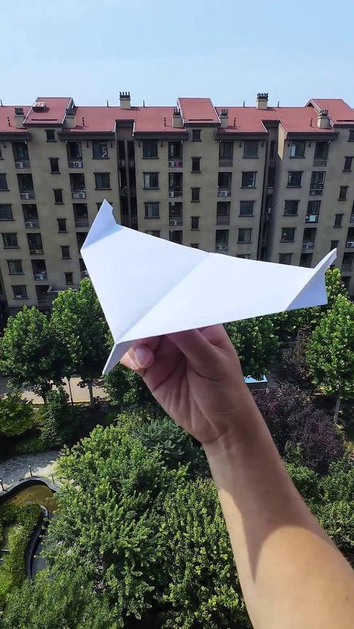 能飞10个小时的纸飞机,能飞10个小时的纸飞机是什么