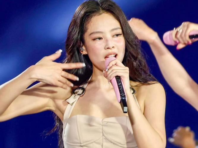 jennie新剧跳舞片段完整版,jennie跳舞视频solo最经典