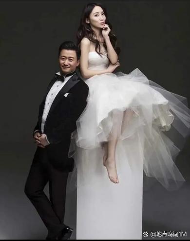 吴京晒合照庆祝结婚纪念日,吴京晒合照庆祝结婚纪念日图片