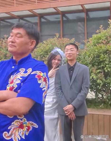 “大衣哥”朱之文走进江津,最近大衣哥朱之文家乡有什么新闻