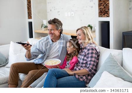 television造句的简单介绍