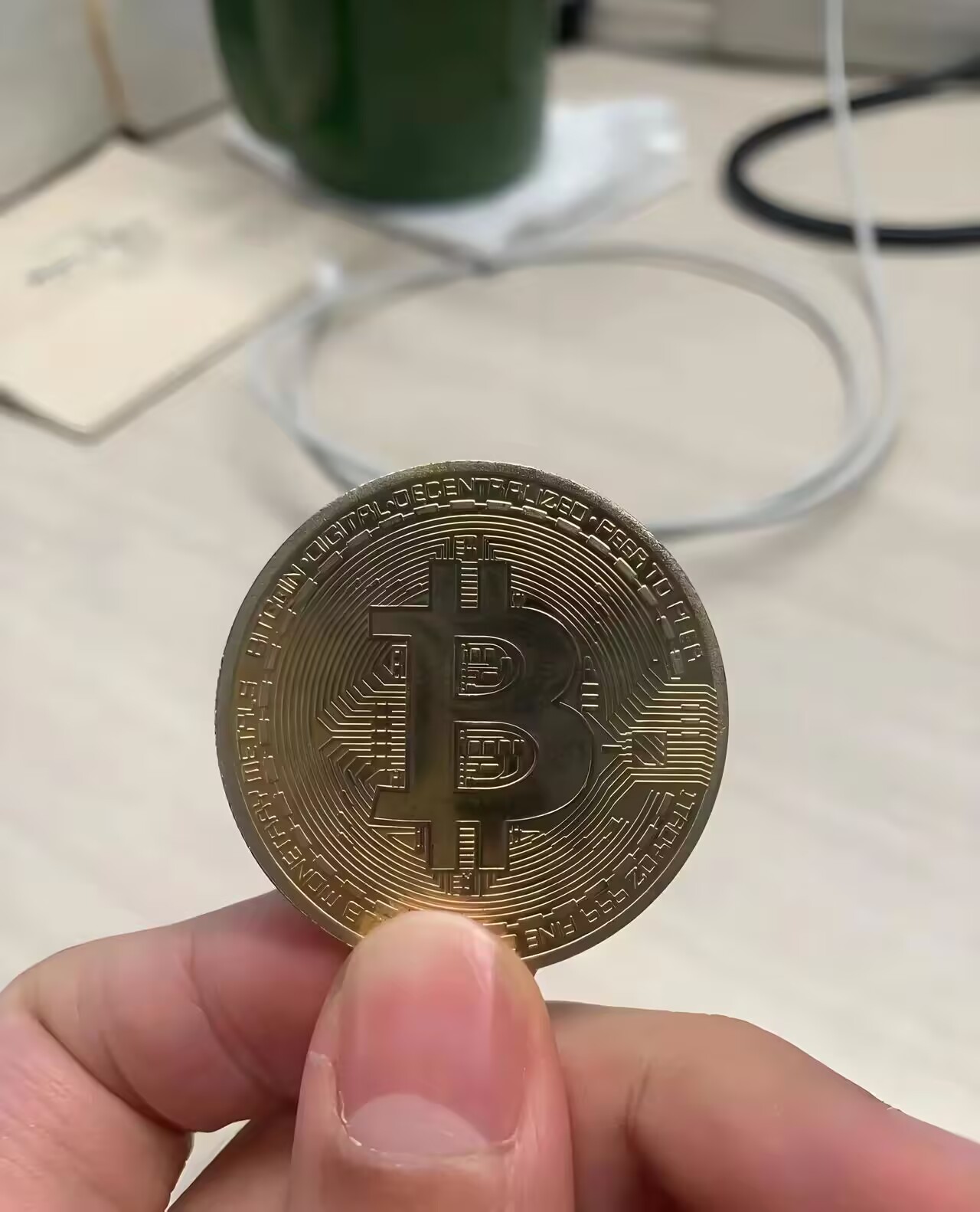 比特币是什么东西怎么挖出来的,比特币是什么东西,他是怎么运作的